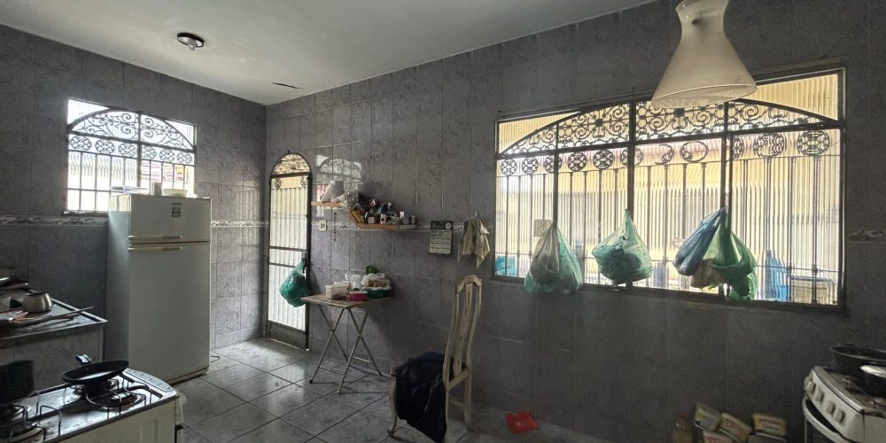 04b1b9b3-21a4-4d9b-a2e5-2dac62ab38cf