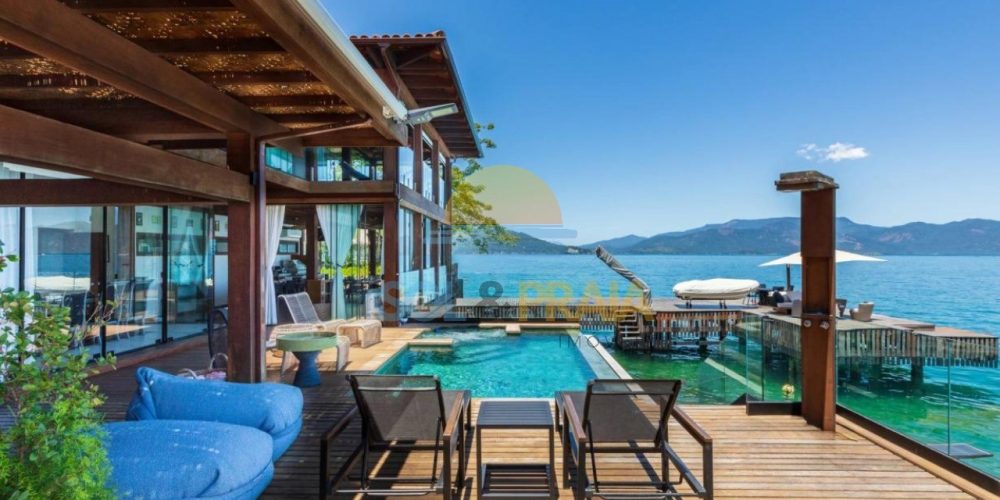 19560949-bd47-4379-81e9-c01282cd481c