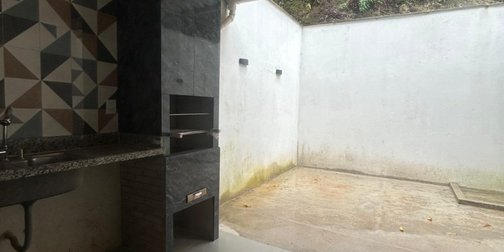 2408ae64-b5af-49bd-9f2e-e8726592d74c