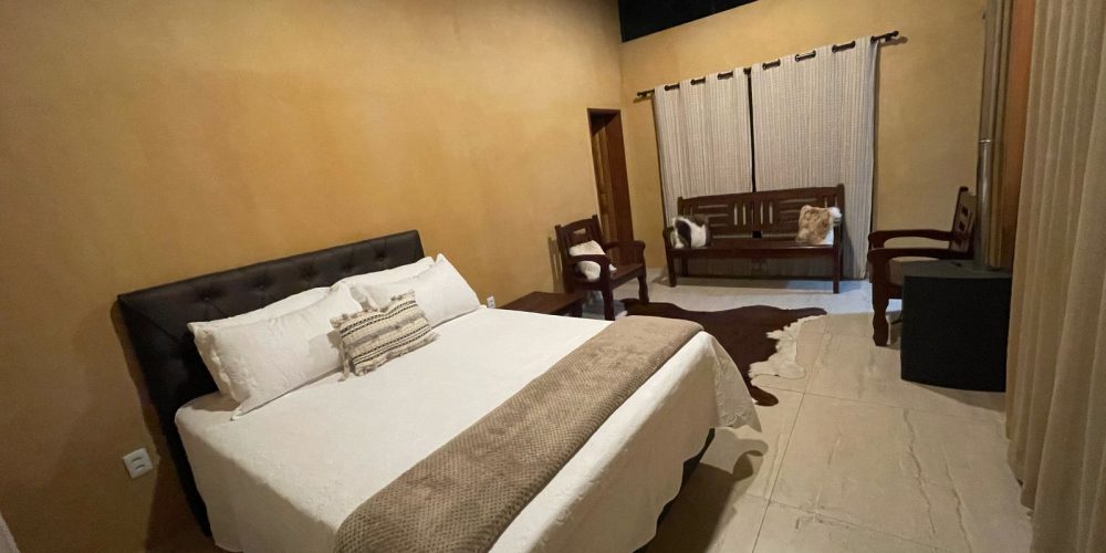 290ef525-2fea-4824-8559-41a95e0d0012