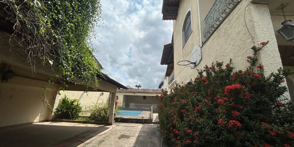 4ddc5c1a-49db-416e-8f78-8bd9a13dac50