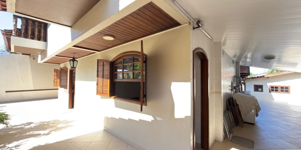 5a9316ef-aaf0-43e5-8703-328f4e2d7e9e