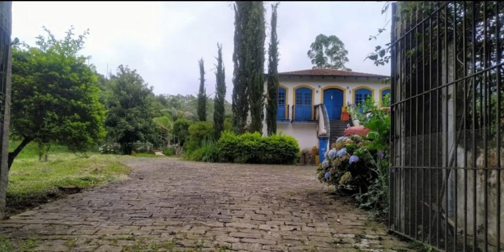 5ef4010b-bc81-4ee7-817c-538943ebe82a