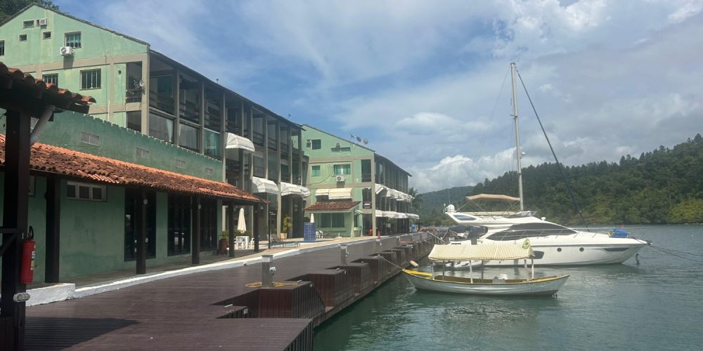 6f92f8bb-faf3-4bdb-b5b2-a3d7afec5f64