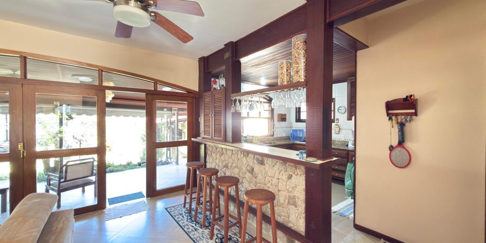 bb89adb6-b24d-4bd7-84e6-cbf97ca703eb