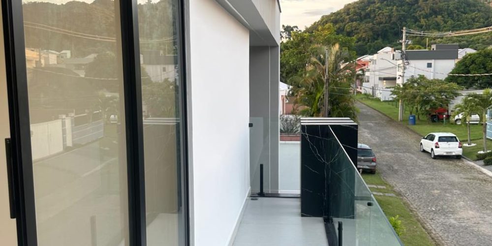 c147432e-fd99-413d-b545-aa97d7fe2f18