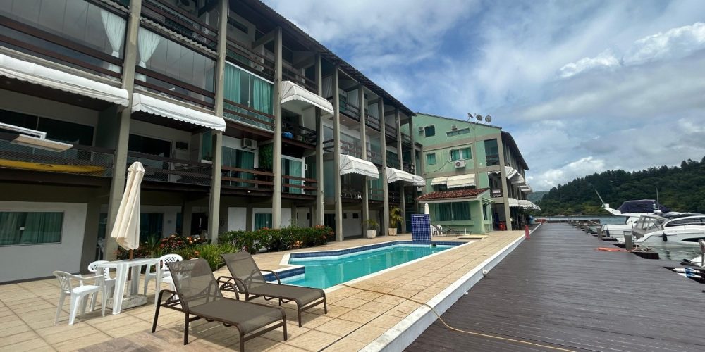 fd1b4aa3-f5e3-482e-9a97-b285039b0d29